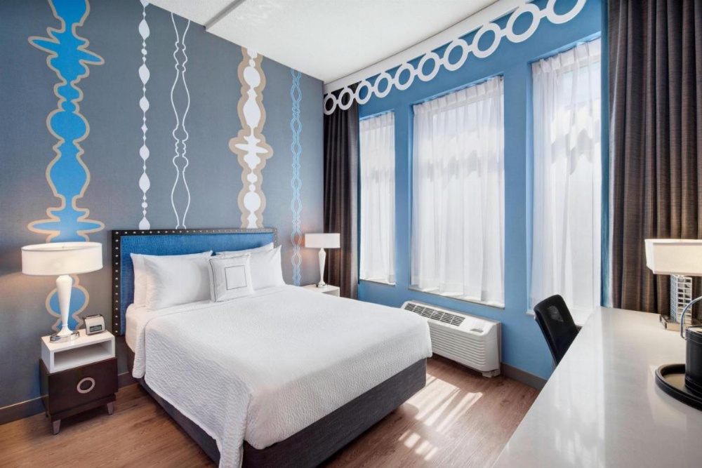 Queen Room - Hearing Accessible